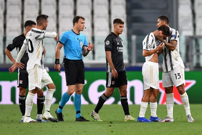  洛里昂门将神勇发挥，多次扑救保住客场平局带走一分